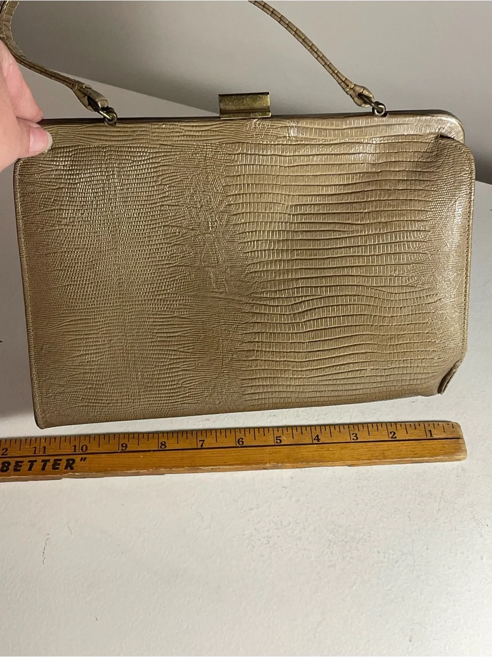 Vintage 1950s 1960s Taupe Lizard Embossed Handbag Purse Top Handle Talon Zipper